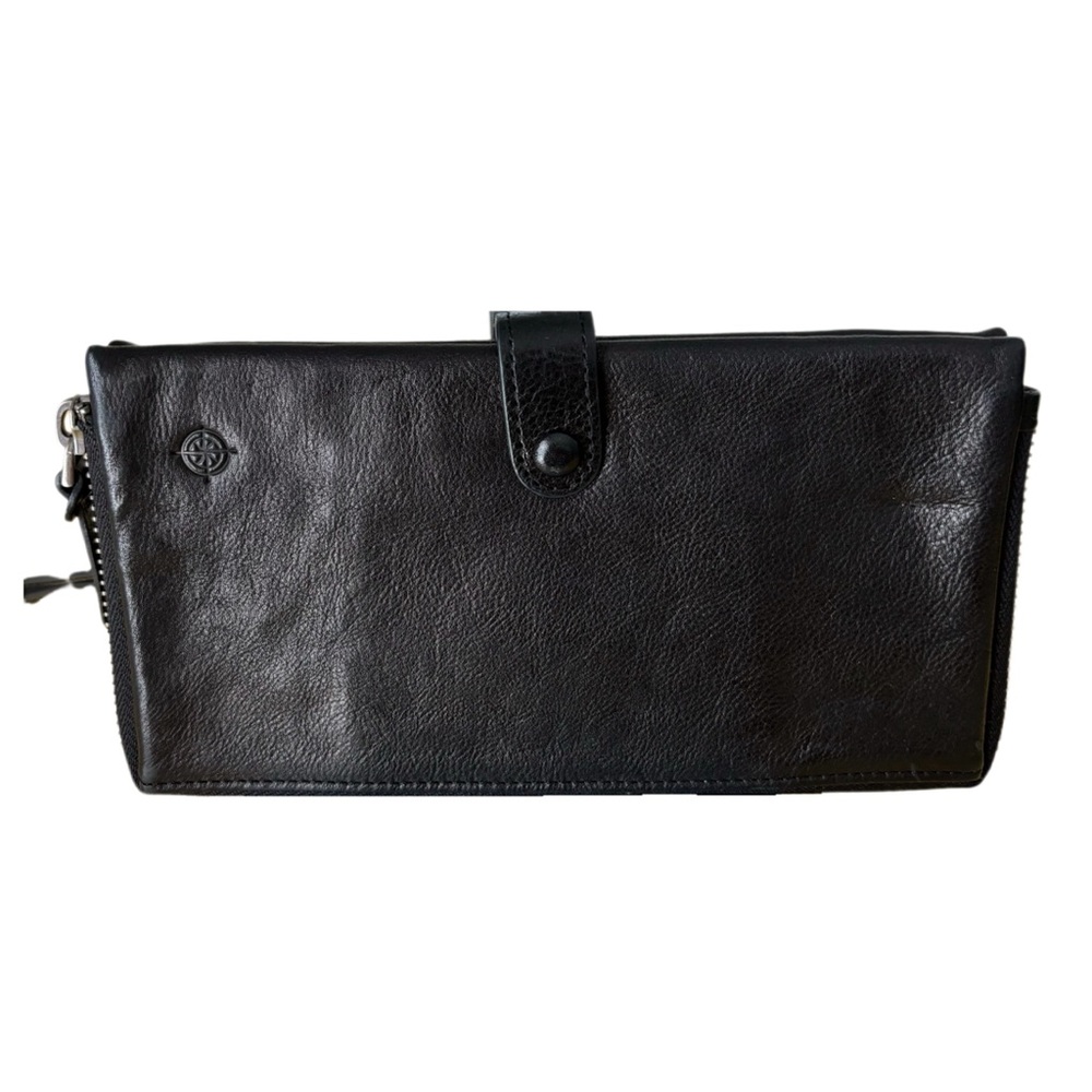 Old Trend Modern Vintage Snapper Clutch Wristlet